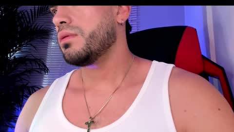 Snapshot of alexander_diiaz chatting on 10/15/25, 02:39 Alexander Diaz online show from 10/15/25, 02:39