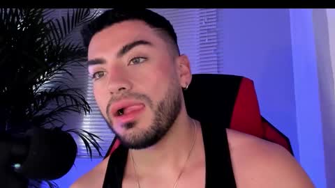 Snapshot of alexander_diiaz chatting on 10/16/25, 03:13 Alexander Diaz online show from 10/16/25, 03:13