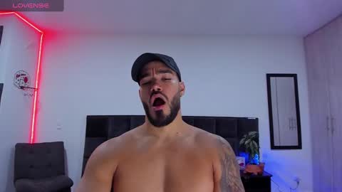 Onlyfansalexmartinezwb  Instagram alexwbmartinez  Twitter martinezcb937 online show from 01/17/25, 01:15