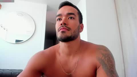 Snapshot of alexander_martines chatting on 06/17/26, 08:54 Onlyfansalexmartinezwb Instagram alexwbmartinez Twitter martinezcb937 online show from 06/17/26, 08:54