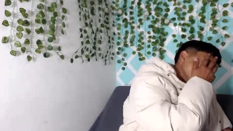 chicos hot online show from 09/12/25, 01:33