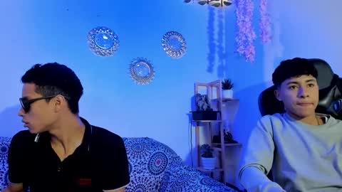 chicos hot online show from 10/01/25, 01:17