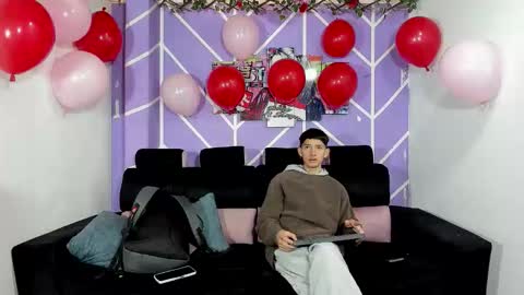 Snapshot of alexandluke1 chatting on 02/15/26, 01:31 chicos hot online show from 02/15/26, 01:31