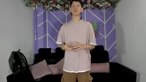 Snapshot of alexandluke1 chatting on 02/20/26, 01:33 chicos hot online show from 02/20/26, 01:33