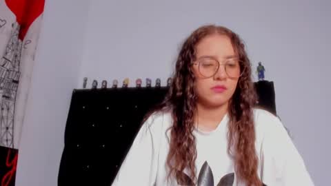 alexandra clauss online show from 06/17/26, 11:05