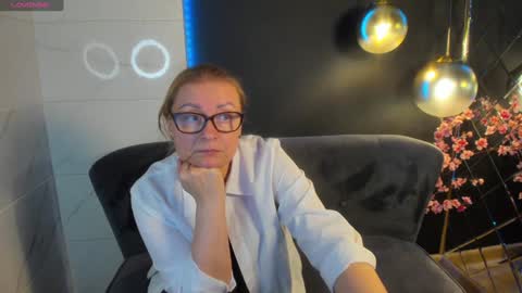 Alexandra online show from 12/14/24, 02:34