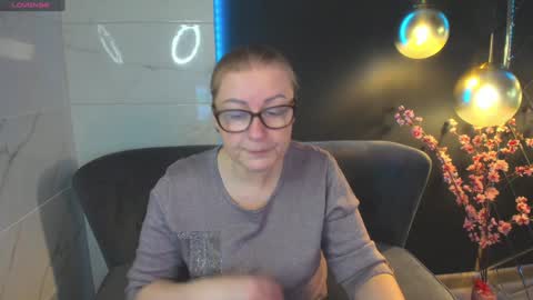 Alexandra online show from 12/17/24, 05:18