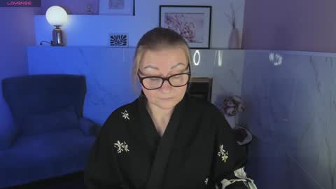 Alexandra online show from 01/03/25, 07:39