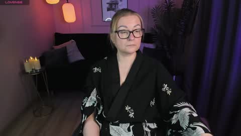 Alexandra online show from 01/21/25, 12:46