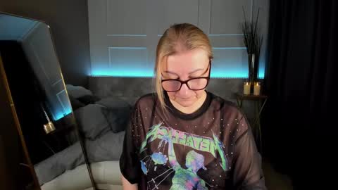 Alexandra online show from 02/19/25, 04:01