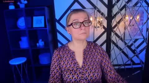 Alexandra online show from 03/03/25, 01:42