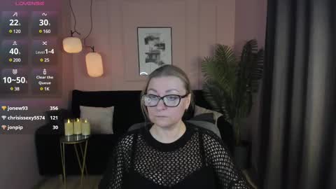 Alexandra online show from 03/12/25, 06:40