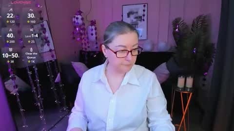 Alexandra online show from 02/15/26, 08:49