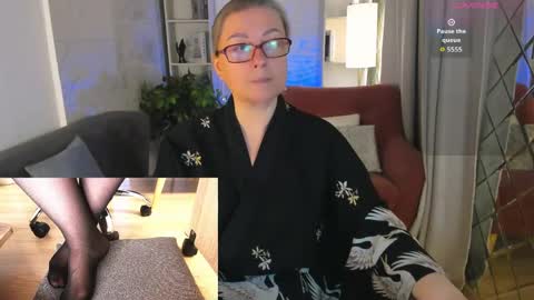 Snapshot of alexandra_kind chatting on 05/30/26, 08:50 Alexandra online show from 05/30/26, 08:50