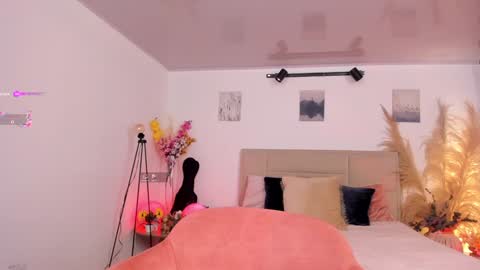 Snapshot of alexandra_ra1 chatting on 01/08/25, 02:25 Alexandra Rodriguez online show from 01/08/25, 02:25