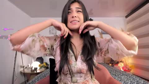 Snapshot of alexandra_ra1 chatting on 01/14/25, 11:37 Alexandra Rodriguez online show from 01/14/25, 11:37