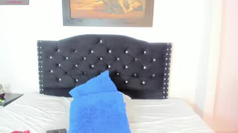 Snapshot of alexandra_torress chatting on 11/23/25, 11:32 alexandra online show from 11/23/25, 11:32