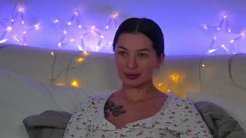 Snapshot of alexandrabloom chatting on 12/30/24, 04:20 AlexandraBloom online show from 12/30/24, 04:20