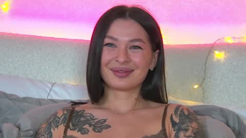 Snapshot of alexandrabloom chatting on 01/13/25, 04:28 AlexandraBloom online show from 01/13/25, 04:28