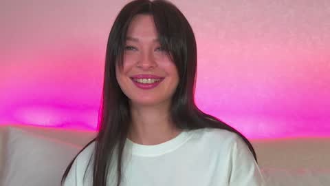 Snapshot of alexandrabloom chatting on 01/19/25, 05:05 AlexandraBloom online show from 01/19/25, 05:05