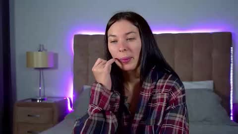 Snapshot of alexandrabloom chatting on 11/16/25, 06:24 AlexandraBloom online show from 11/16/25, 06:24