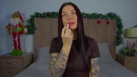 AlexandraBloom online show from 12/21/25, 06:48