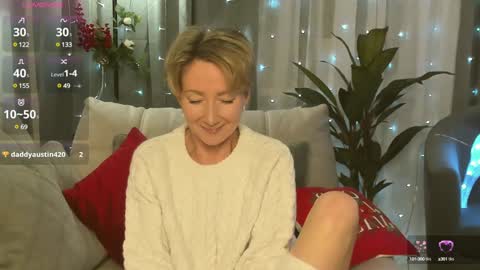 Alexandra online show from 12/16/24, 01:11