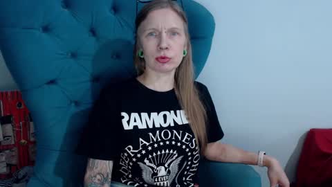 Alexandra online show from 01/16/25, 05:44