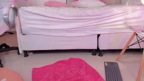 lexandra  online show from 12/03/24, 08:27