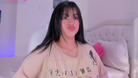 lexandra  online show from 01/30/25, 06:24