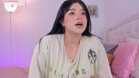 lexandra  online show from 04/07/26, 07:09