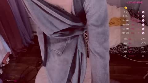 Snapshot of alexbellis chatting on 02/06/25, 04:53 alexbellis online show from 02/06/25, 04:53