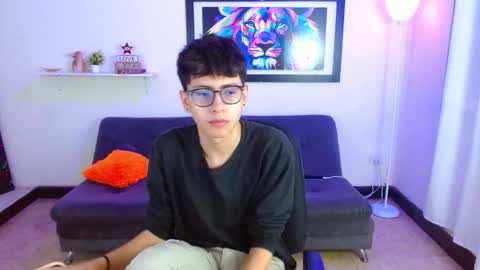 alex online show from 03/19/26, 01:59