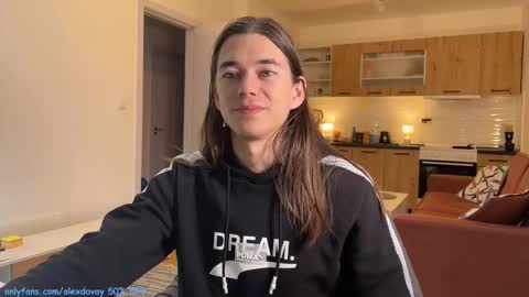 Snapshot of alexdavey chatting on 11/27/25, 01:40 online show from 11/27/25, 01:40