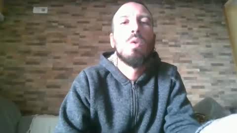 Snapshot of alexdelarge23 chatting on 02/07/25, 04:46 alexdelarge23 online show from 02/07/25, 04:46