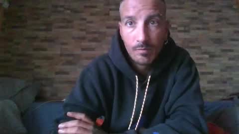 Snapshot of alexdelarge23 chatting on 11/27/25, 10:17 alexdelarge23 online show from 11/27/25, 10:17