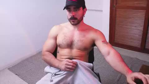 Snapshot of alexdimartino chatting on 10/10/25, 01:37 Alex Dimartino online show from 10/10/25, 01:37