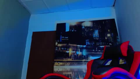 Snapshot of alexgiraldo__ chatting on 03/27/26, 12:16 alexgiraldo__ online show from 03/27/26, 12:16