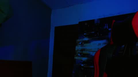 Snapshot of alexgiraldo__ chatting on 07/14/26, 11:49 alexgiraldo__ online show from 07/14/26, 11:49