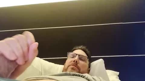 Snapshot of alexhardrock2026 chatting on 11/05/25, 08:47 alexhardrock2026 online show from 11/05/25, 08:47