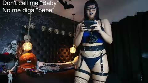 Snapshot of alexhoe_ chatting on 06/12/26, 06:51 Alex online show from 06/12/26, 06:51