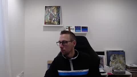 Snapshot of alexhunter4u chatting on 12/17/24, 09:07 alexhunter4u online show from 12/17/24, 09:07