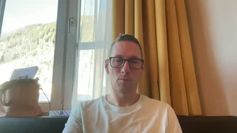 Snapshot of alexhunter4u chatting on 12/27/24, 09:50 alexhunter4u online show from 12/27/24, 09:50