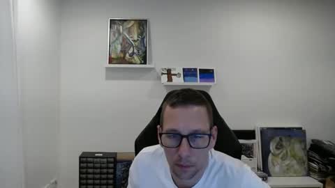 Snapshot of alexhunter4u chatting on 01/01/25, 10:56 alexhunter4u online show from 01/01/25, 10:56