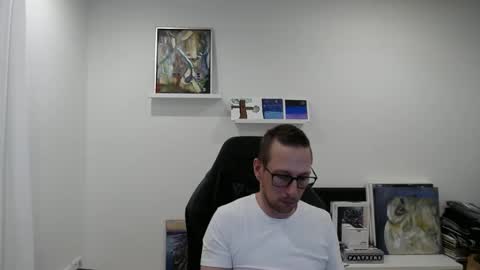 Snapshot of alexhunter4u chatting on 01/05/25, 10:40 alexhunter4u online show from 01/05/25, 10:40