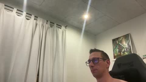 Snapshot of alexhunter4u chatting on 01/09/25, 11:24 alexhunter4u online show from 01/09/25, 11:24