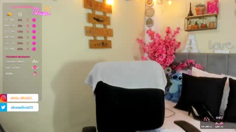 Snapshot of alexia_fit23 chatting on 06/21/26, 11:24 Alexia online show from 06/21/26, 11:24