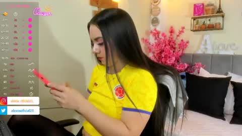 Snapshot of alexia_fit23 chatting on 06/28/26, 01:06 Alexia online show from 06/28/26, 01:06