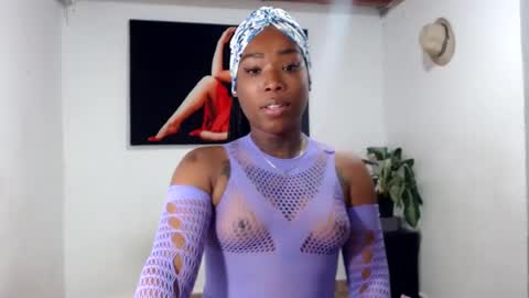 alexia_sinclaire24 online show from 08/05/26, 11:28