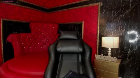 Alexiaa  Online 1430 to 2100 GMT-5 online show from 11/12/25, 01:33